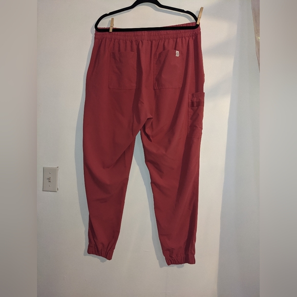 WonderWink Renew Women's Jogger Scrub Pant in Rosebud - Picture 4 of 4